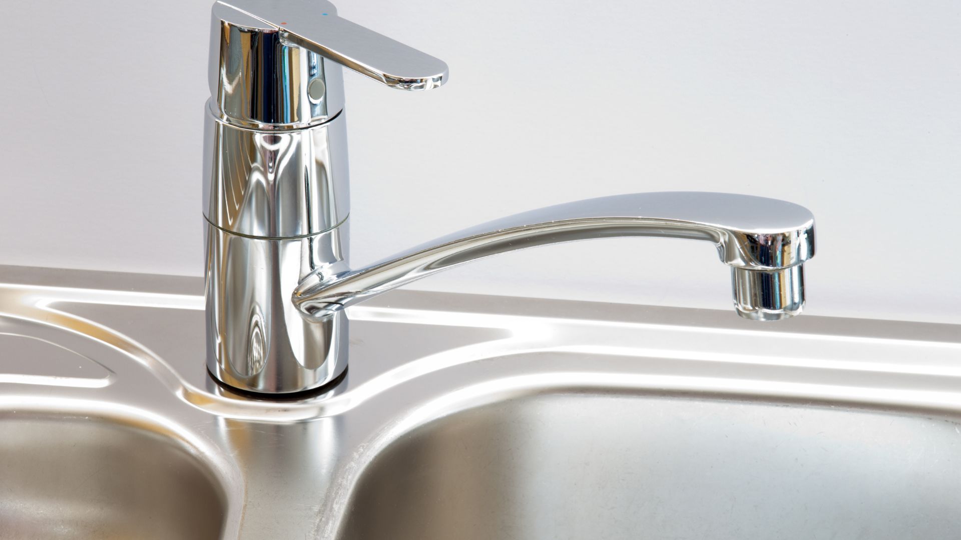 我們的客戶：水龍頭製造商Our clients: faucet manufacturers.私たちの顧客：蛇口メーカー